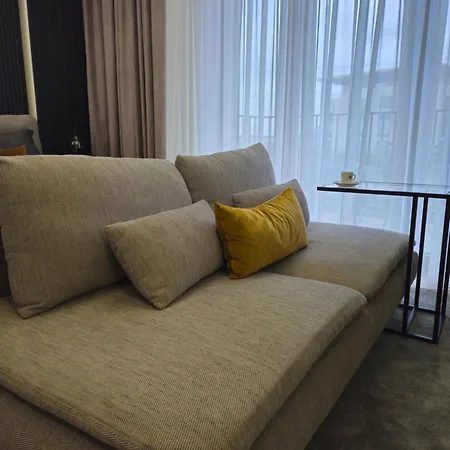 Dimiant Lux River Bw